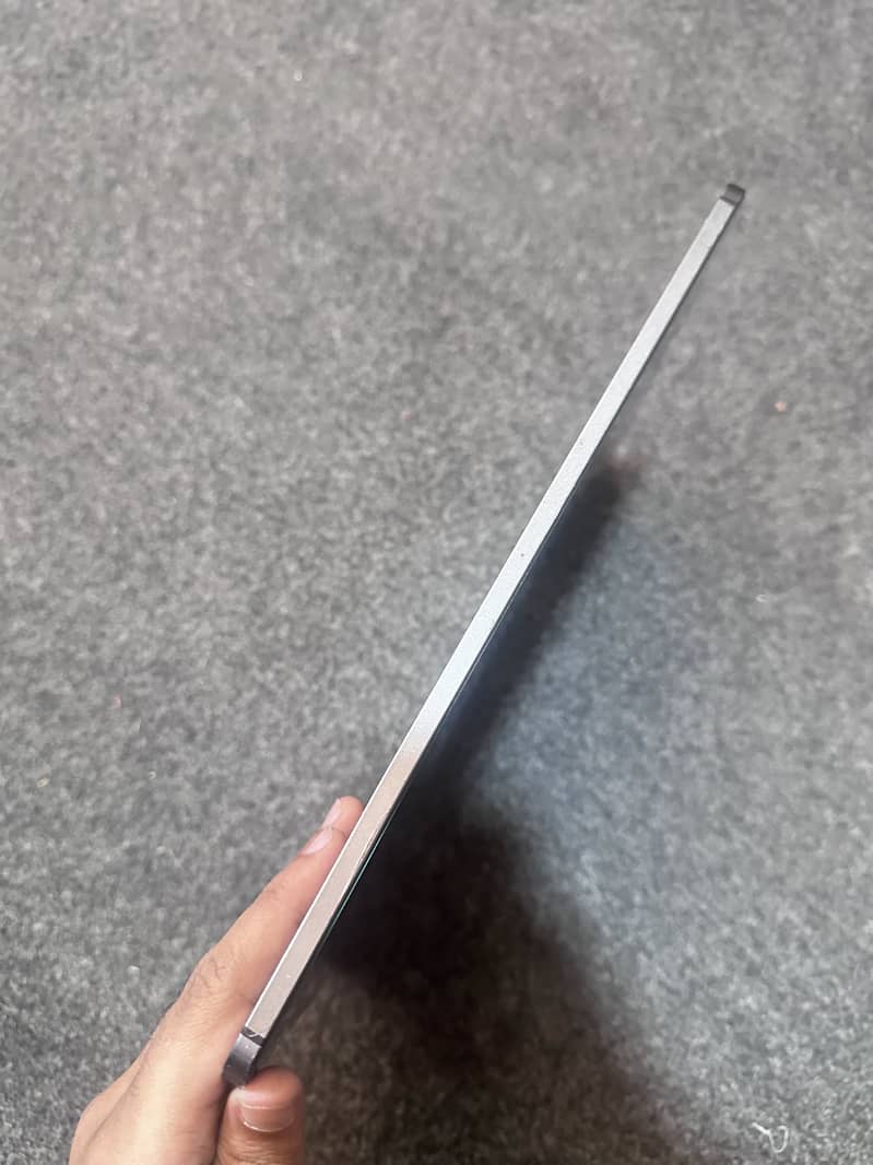 iPad Pro 12.9 inch 4th generation 7