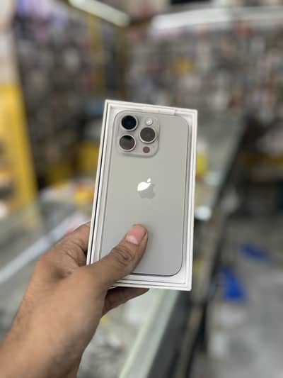 IPhone 15pro 256 gb fu non pta phisical eSIM eSIM non active 10/10