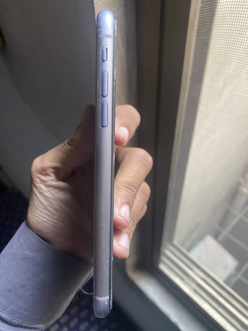 Iphone 11 4