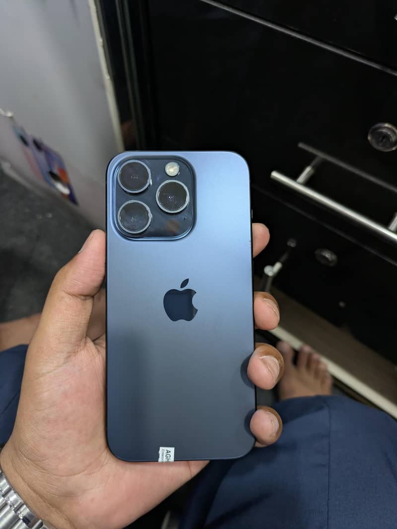 IPHONE 15 PRO 0