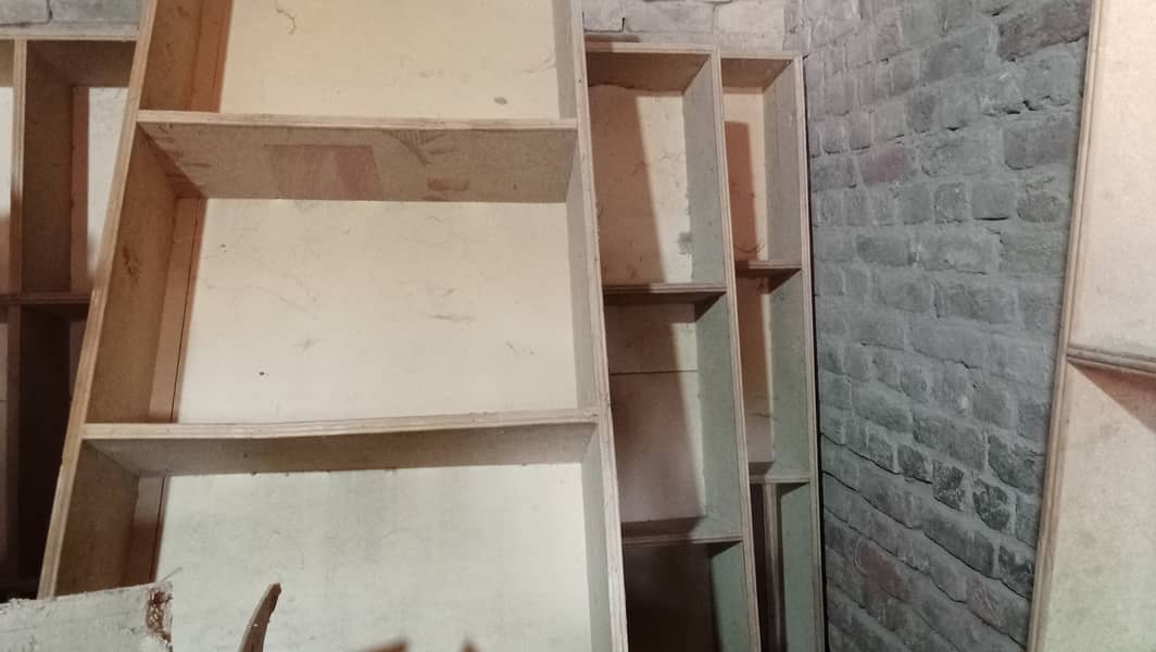 فرنیچر کے لیے الماری. Rack 2