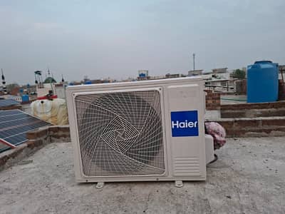 Hair AC DC inviter 1.5 ton for sale urgent Whatsapp 03226337547