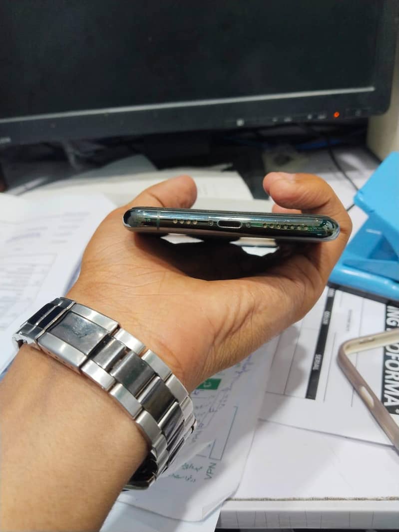 Iphone 11 pro max 3