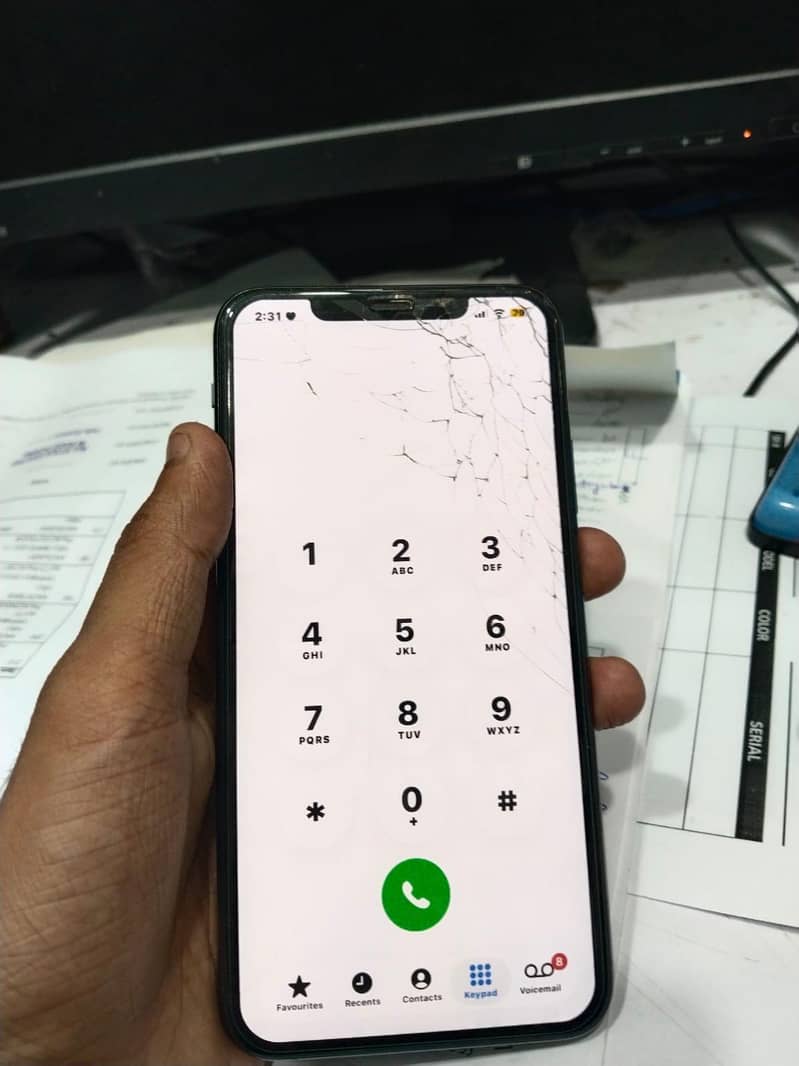 Iphone 11 pro max 4