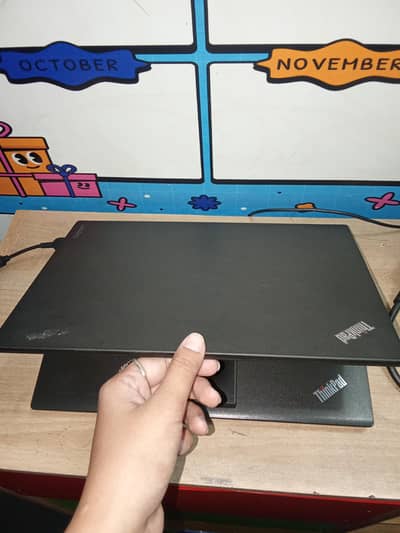 Lenovo ThinkPad X260 i5 6th Gen / 8GB RAM / 256GB SSD”