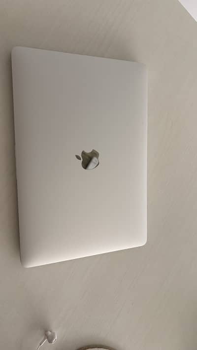 MacBook Pro M2 (2022) | 8GB RAM | 256GB SSD