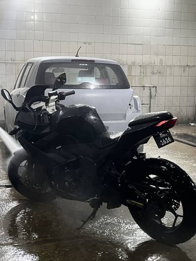 Suzuki Gsxr  dual Celender powerful engine !