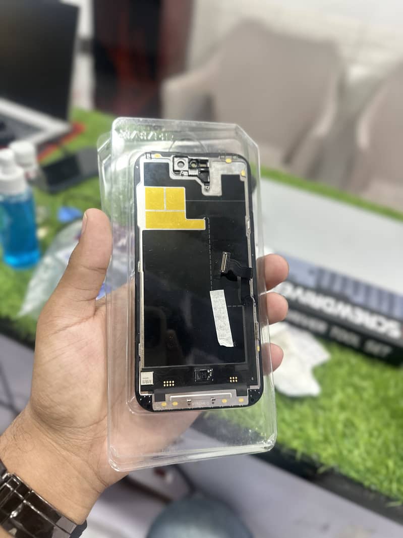 Iphone 14 Pro Panel 1