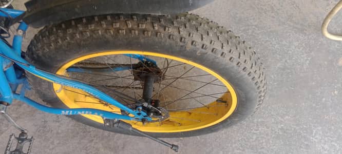 very good condition 10/9 my Whatsapp number 03149389224