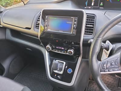 Nissan Serena Highway Star Epower