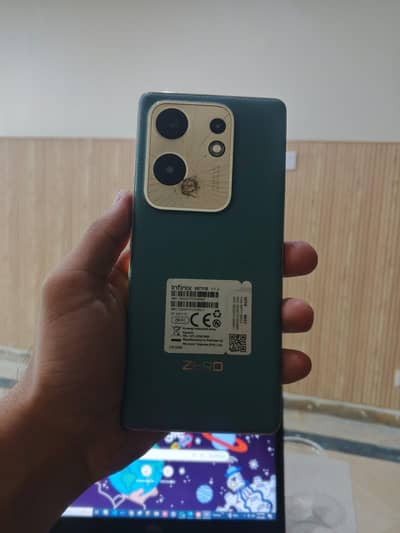 INFINIX ZERO 30