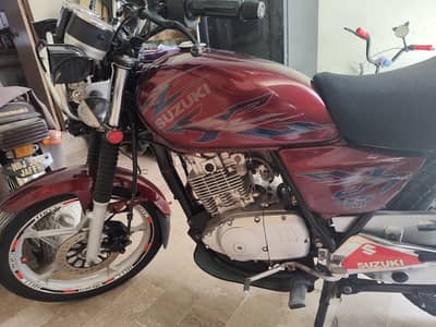 Suzuki GS 150 SE
