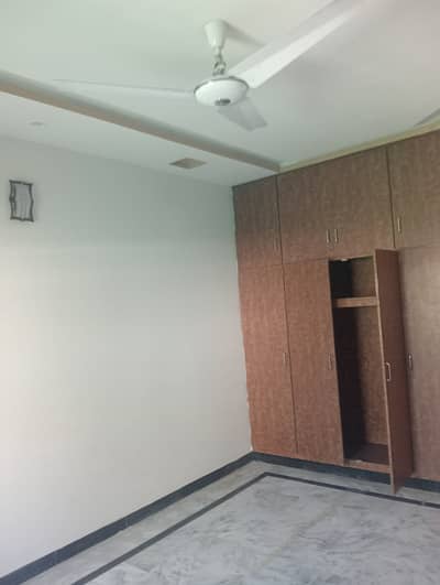7marla 2beds DD TV lounge kitchen attached baths neat clean corner house basement portion for rent in G 13 3 islamabad