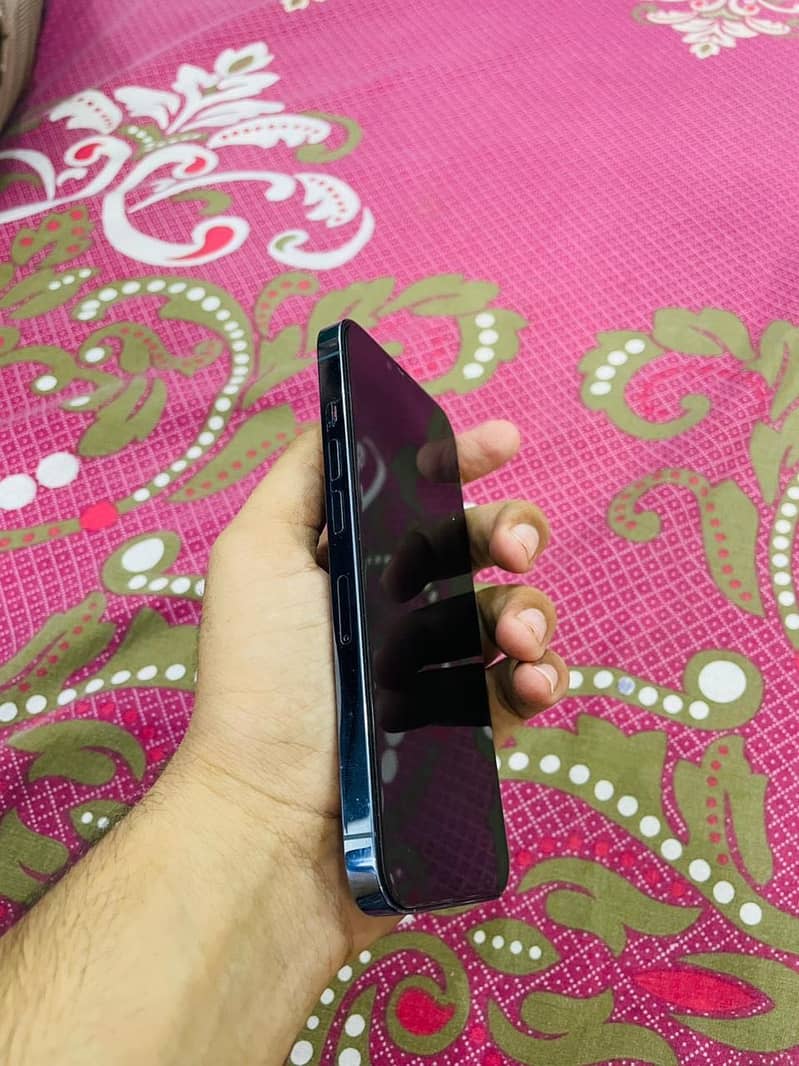 iphone 13 pro 1