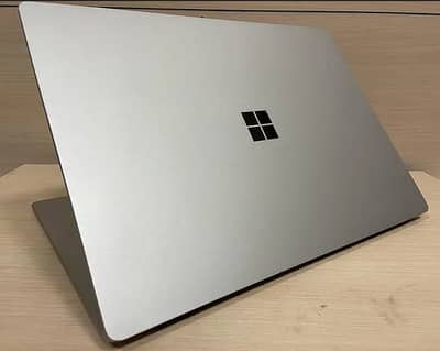 Laptop 4 i7 15" (03256785678)