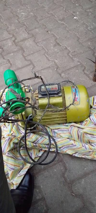 water pump for sale 1 month use no open no repair