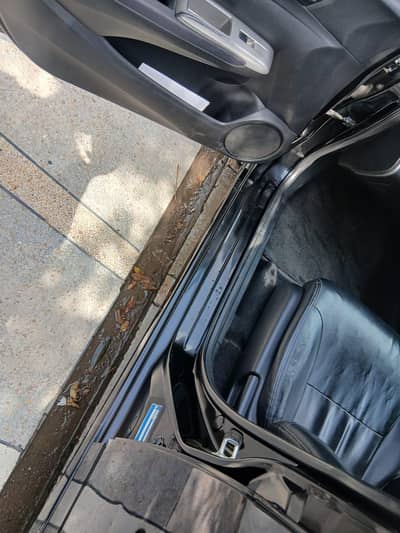 Honda city i-vtec Black Showered- no major accident.  Old tyres