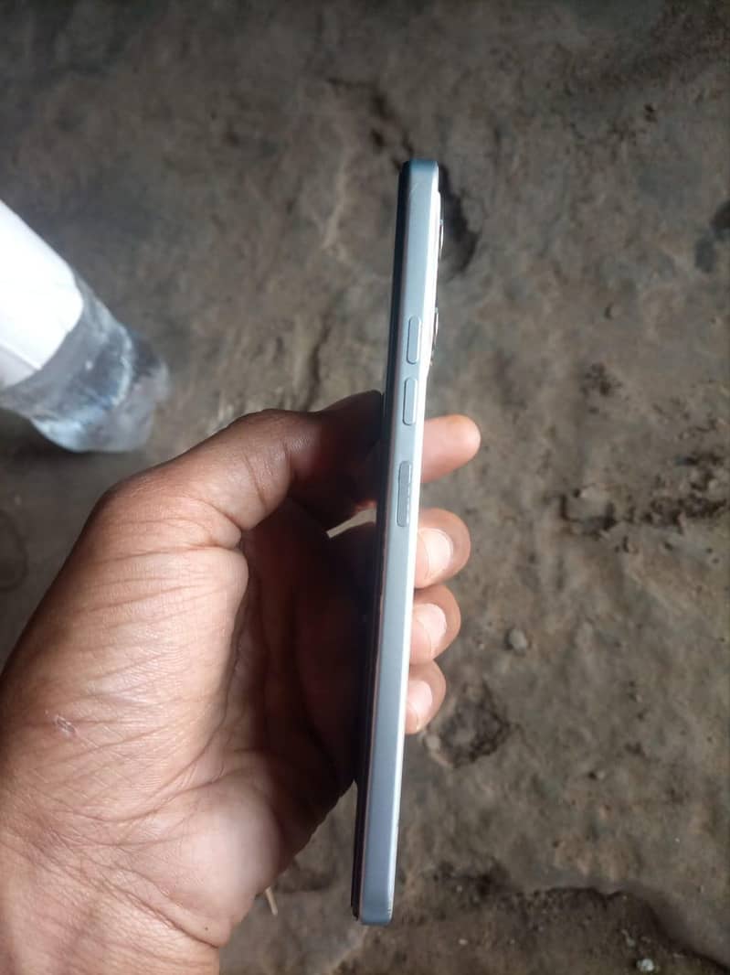 Tecno 6