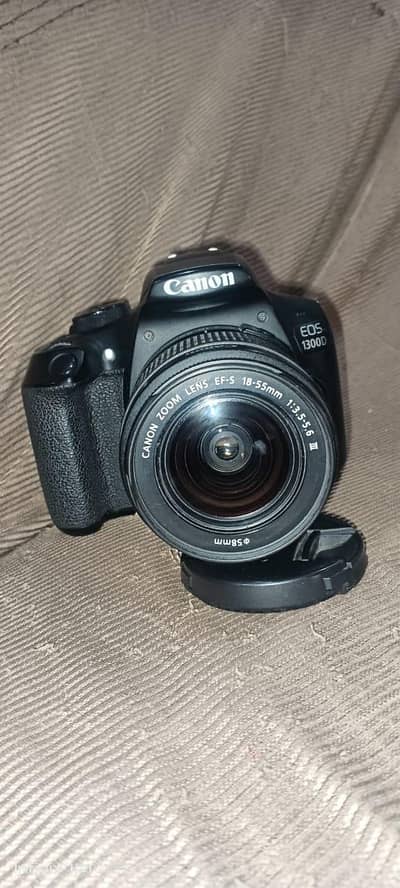 DSLR EOS1300D