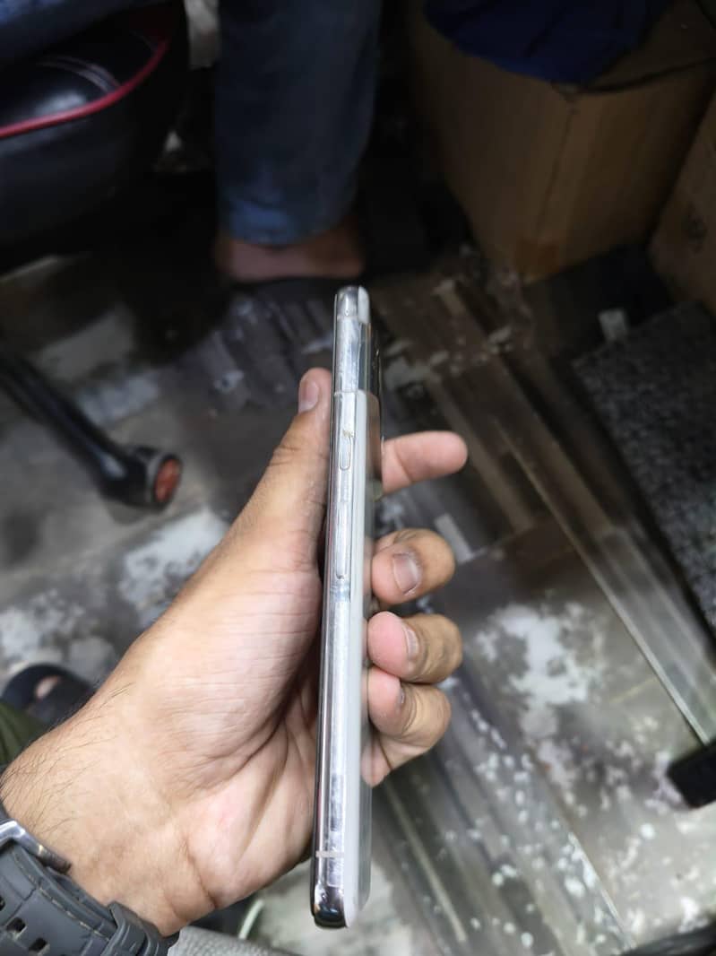 Google Pixel 8 Pro 3