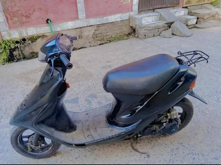 Scooty 0