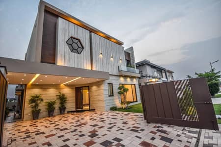 10 Marla Modern Design Full Luxury House For Sale In Paragon City Lahore.