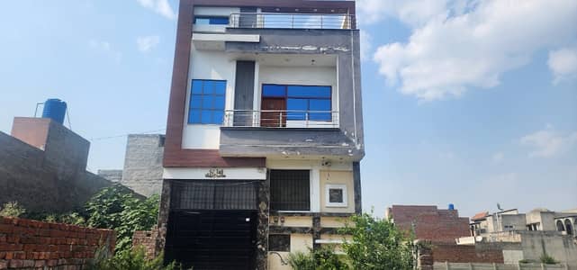 Prime Location In Sozo Town House For sale Sized 1125 Square Feet