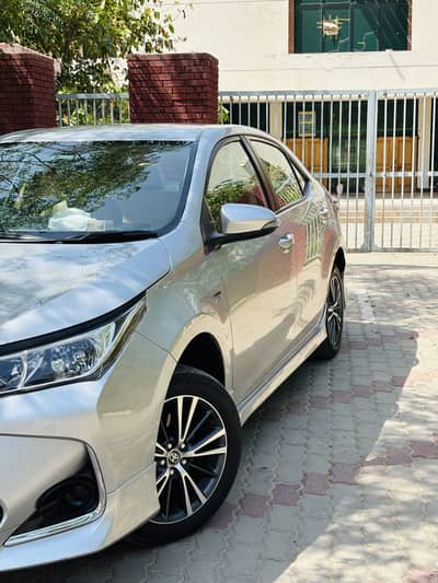 Toyota corolla altis x 1.6 automatic