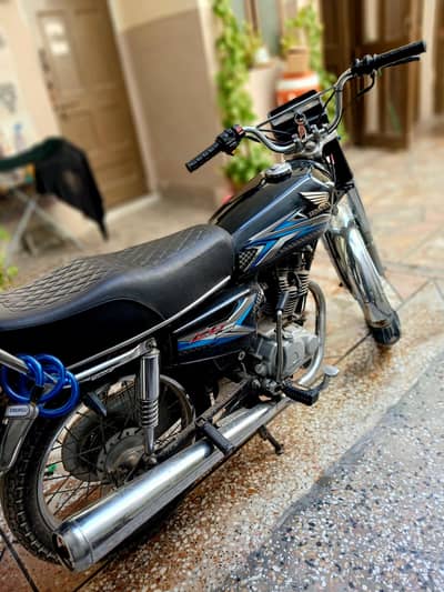 Honda 125 for sale.