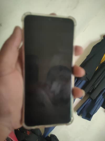 itel A70 4+4/128 with box