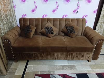6 seat sofa set with center table