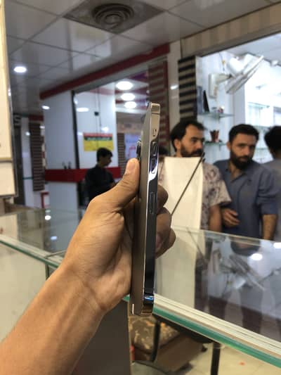 Iphone 12pro max 256 GB non pta J. V