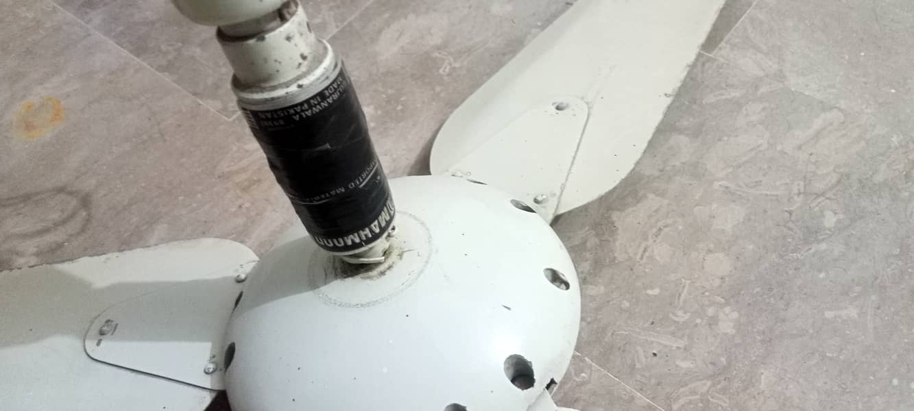 Ceiling fan 0