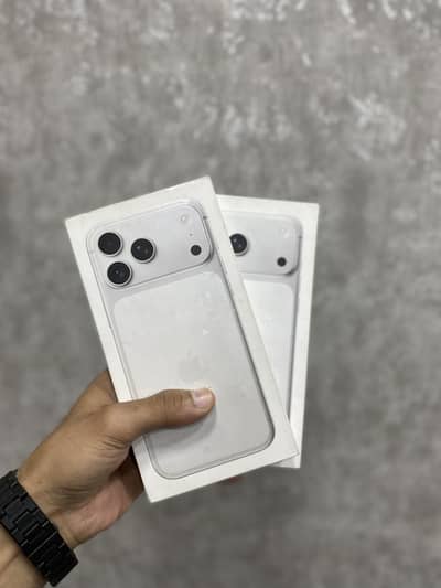 IPHONE 17 PRO MAX - 256Gb Storage - SIMLOCKED-JV
