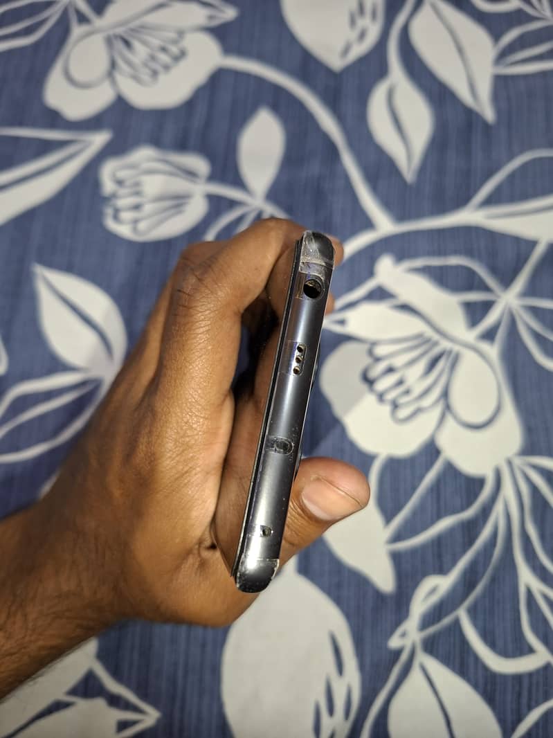 Redmi note 14 pro 1