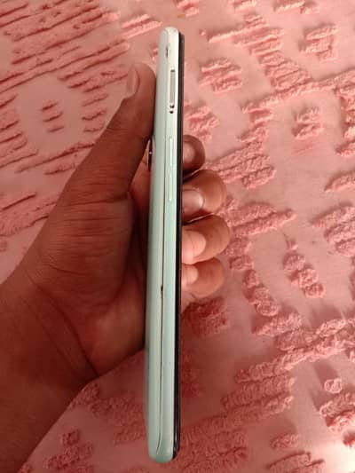 Oppo A52 4GB/128GB – Screen Changed, Good Condition