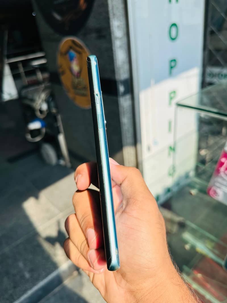 one plus 8 pro 0
