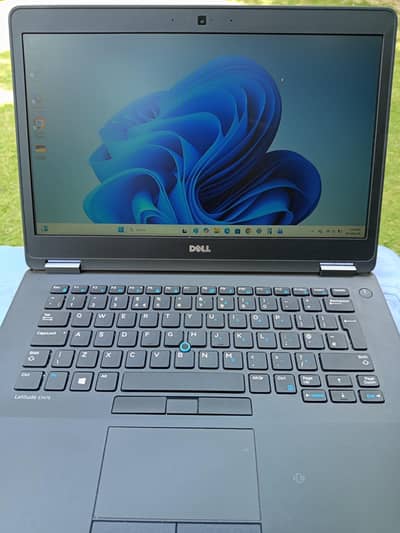 Dell Latitude E7470 | i5 6th Gen | 8GB/256SSD