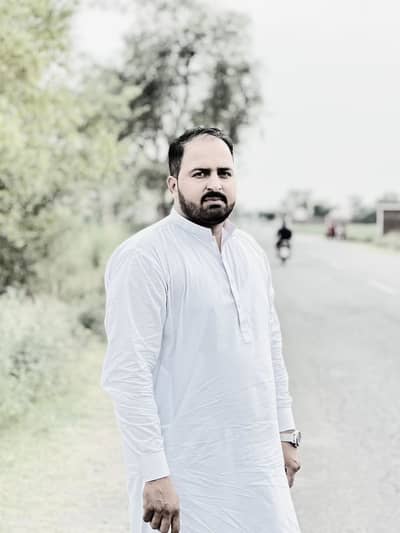 ali waris
