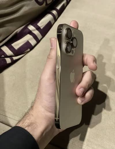 iPhone 14 Pro golden 10/10 factory unlock 512gb full sim time 4 month