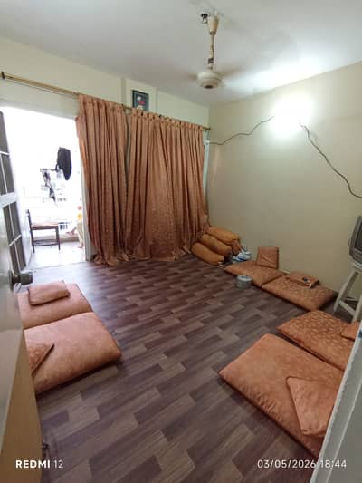 4TH FLOOR 2 BED D/D WELL MAINTAINED FLAT FOR SALE IN BLOCK 13-B, GULSHAN
