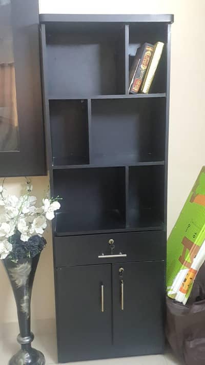 Book shelf