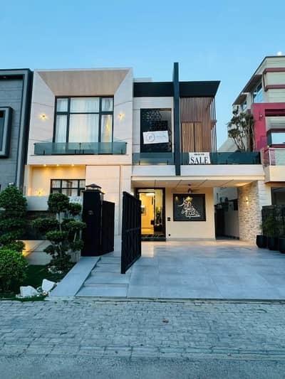 10 MARLA BRAND NEW LUXURY FULLY FURNISHED FACING PARK HOUSE FOR SALE AT QAID BLOCK F
