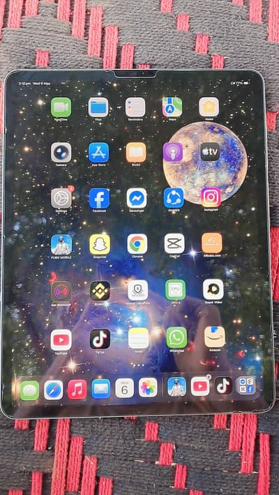 Ipad pro M2 Chip 256gb 12.9 inches 6th generation
