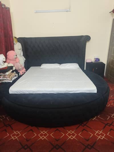 Goal bed with 2 side tables