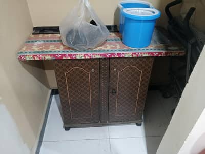 iron stand only serious buyers contact 3500