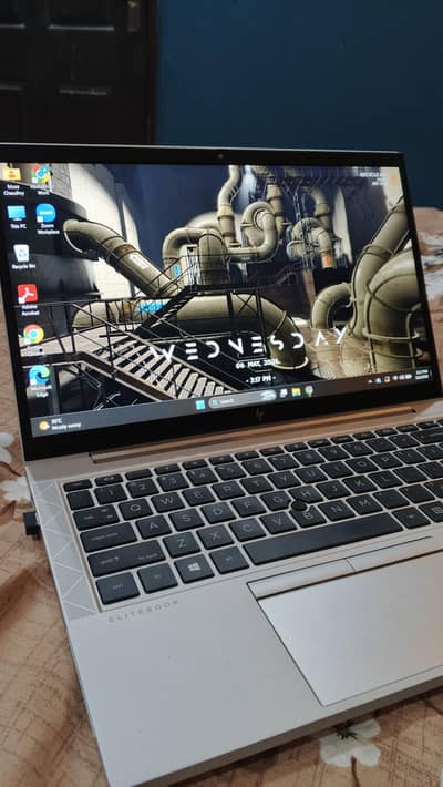 HP EliteBook G7