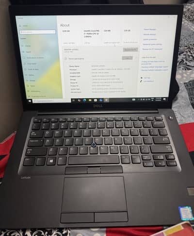 Dell latitude Core i7 V pro 7th Gen