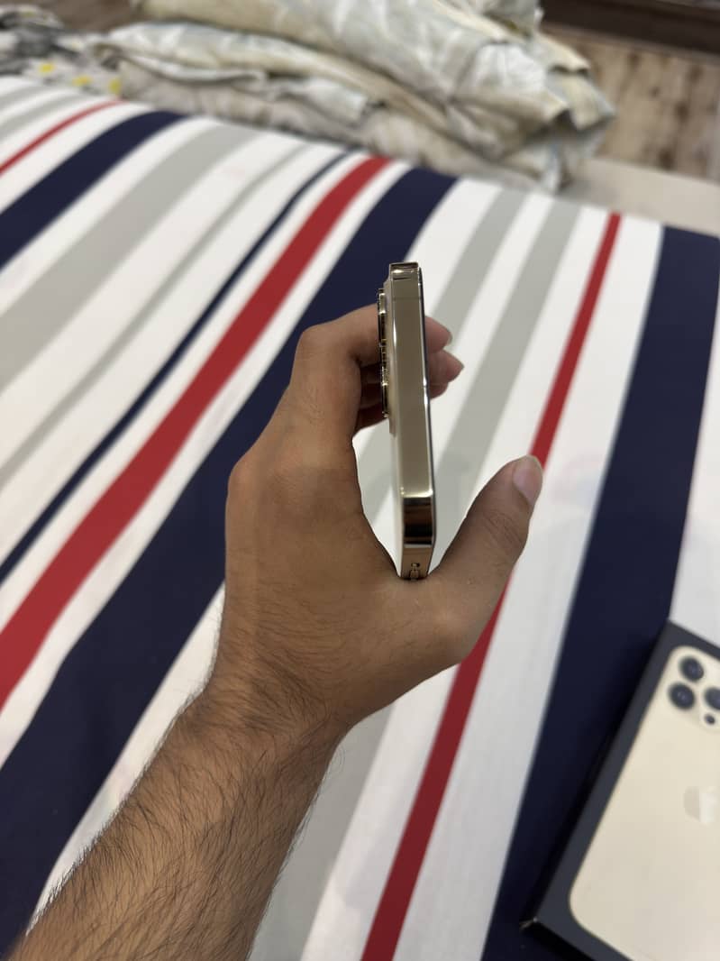 IPHONE 13 PRO MAX PTA 8