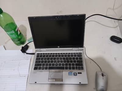 hp laptop, core i5 2nd generation. 4 gb ram. 500 gb storage usable con